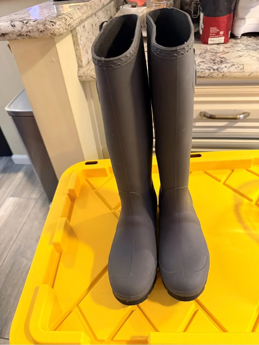 Kamik tall rubber